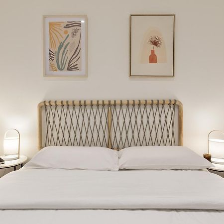 Urban Chill Apartments By Olala Homes لوسبيتاليت دي يوبريغات المظهر الخارجي الصورة