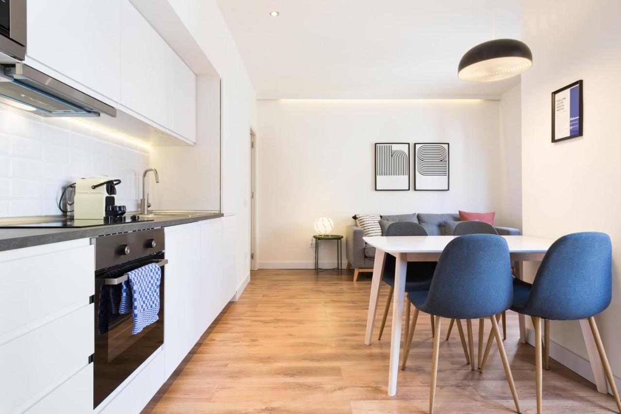 Urban Chill Apartments By Olala Homes لوسبيتاليت دي يوبريغات المظهر الخارجي الصورة