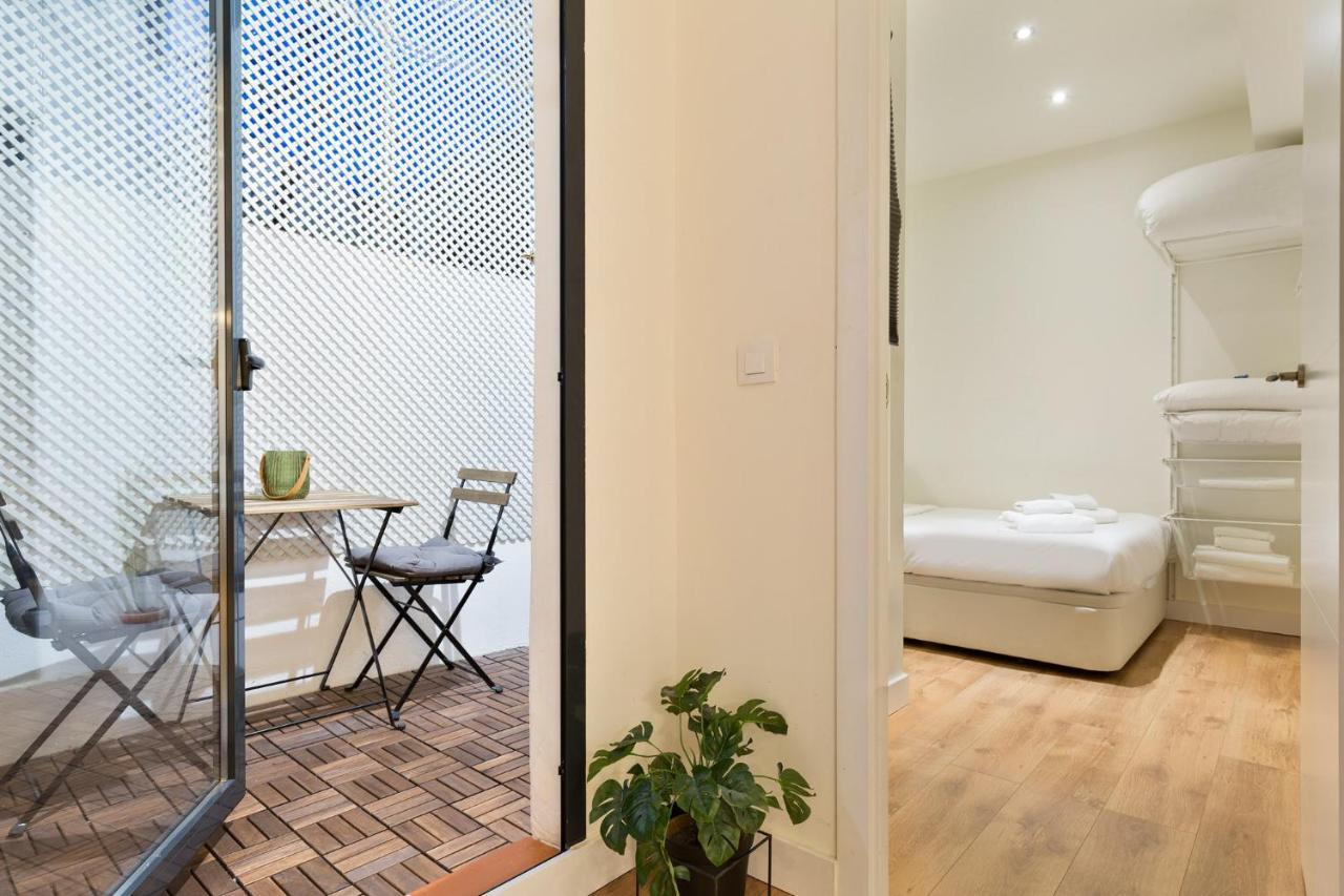 Urban Chill Apartments By Olala Homes لوسبيتاليت دي يوبريغات المظهر الخارجي الصورة