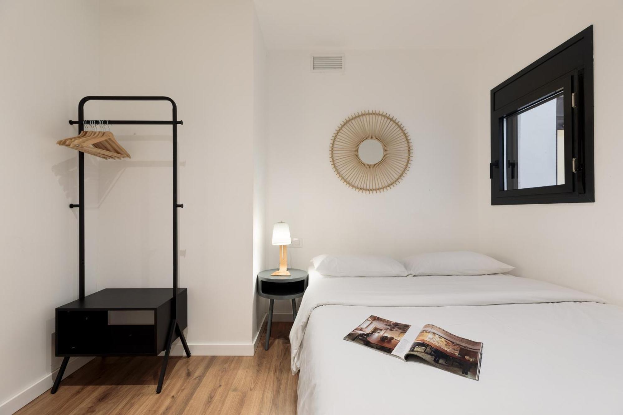 Urban Chill Apartments By Olala Homes لوسبيتاليت دي يوبريغات المظهر الخارجي الصورة