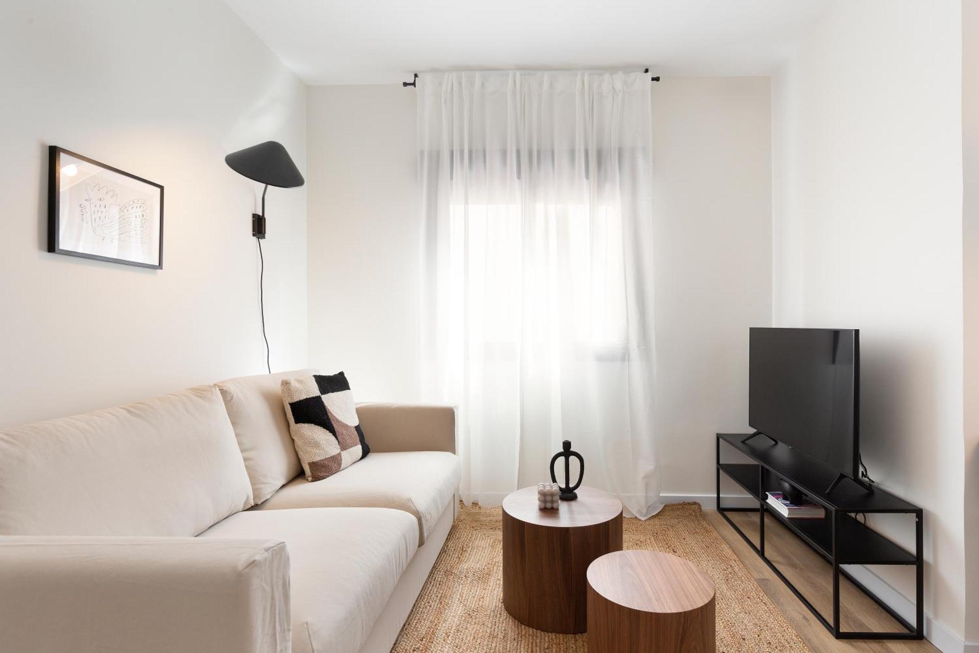 Urban Chill Apartments By Olala Homes لوسبيتاليت دي يوبريغات المظهر الخارجي الصورة